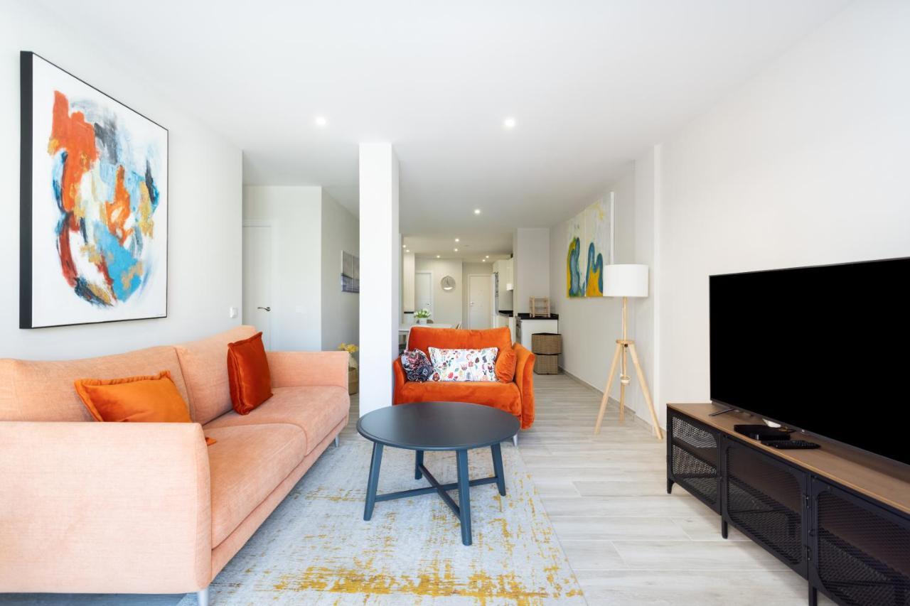New 140M2 Loft-Style Flat At Town Heart, 3 Beaches Close Casa Leon 厄尔梅达诺 外观 照片