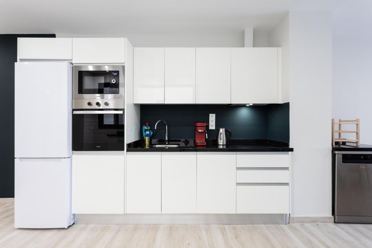 New 140M2 Loft-Style Flat At Town Heart, 3 Beaches Close Casa Leon 厄尔梅达诺 外观 照片